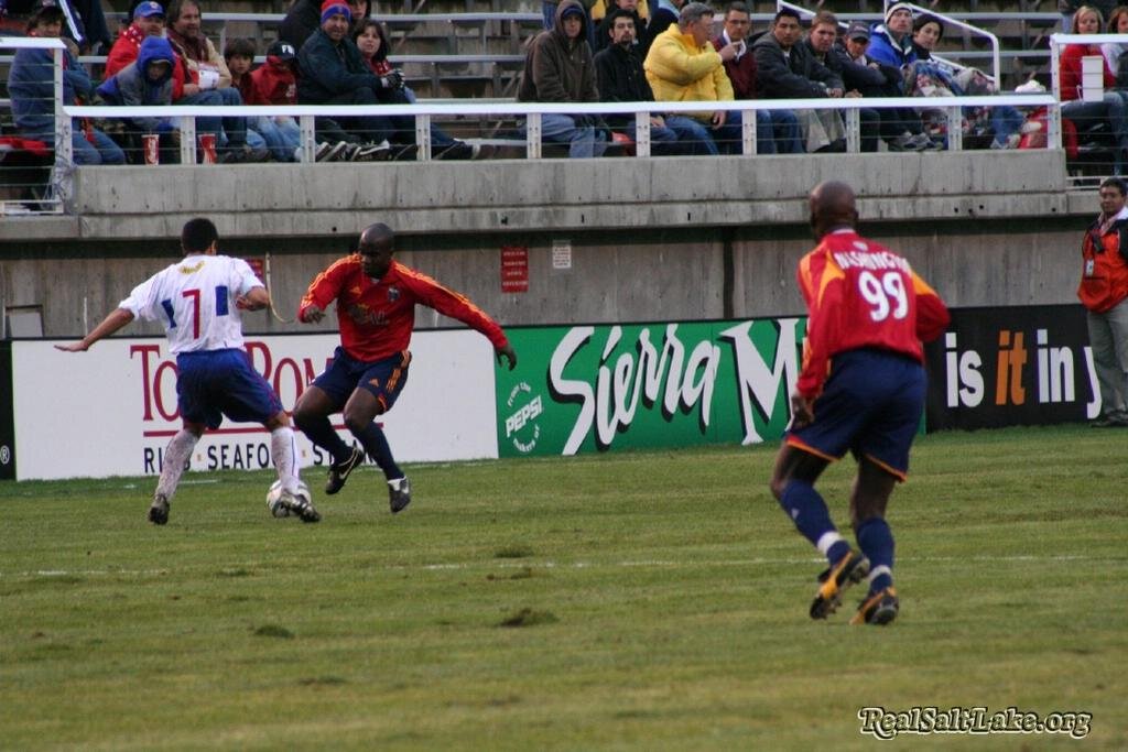 RSLvUniversidadCatolica-06.08.05_019.jpg